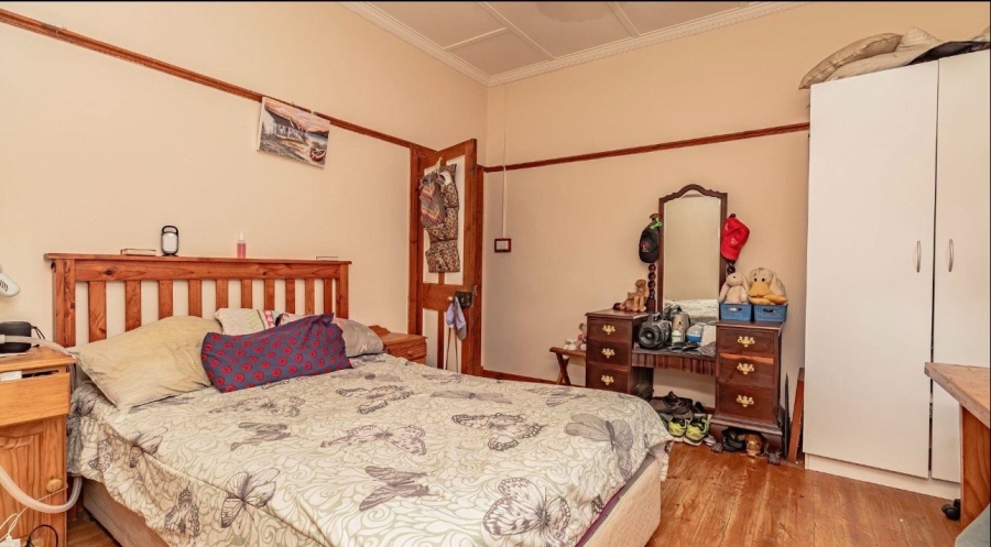 5 Bedroom Property for Sale in Denneoord Western Cape